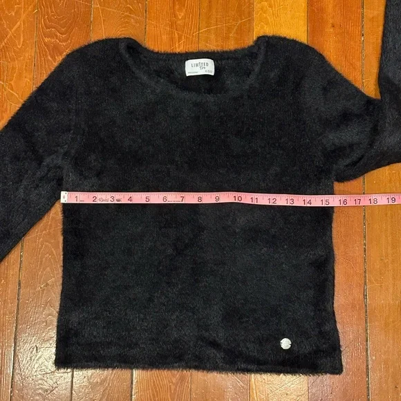 Limited Too Black Fuzzy eyelash knit Sweater. Size XL - Picture 4 of 6